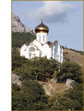 Верхний Кастрополь — западная часть Берегового: храм Казанской иконы, серпантин и тыльный подход к Ифигении