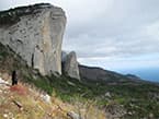 Гора Шаан-Кая над Алупкой — Соколиная скала, стена альпинистов и подход от Питомника